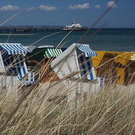 بيت للعطل Strandhaus / Rugen *